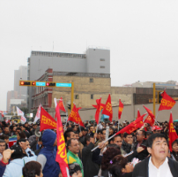 Peruvian civil servants protest against attacks on their union rights.